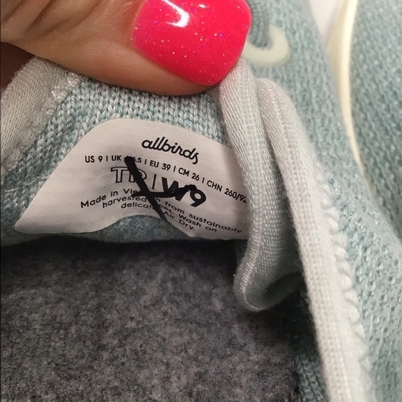 ALLBIRDS Tree Runner Sneaker in Clarity Blue. - Picture 9 of 11